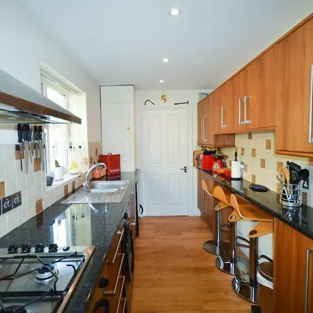 Daire Stylish 2 Bedroom Near Bristol